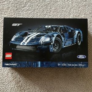LEGO Technic 2022 Ford GT